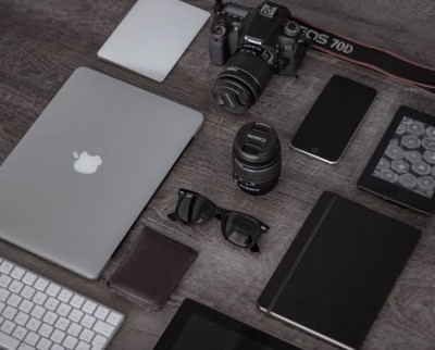 4 Brand Gadget Tertua dan Produk Pertama yang Mereka Jual